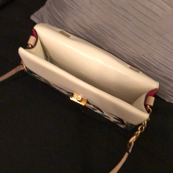 Purse - Picture 5 of 7